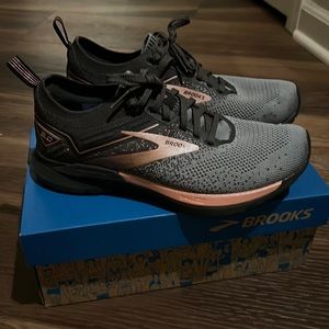 Brooks Riochet 3